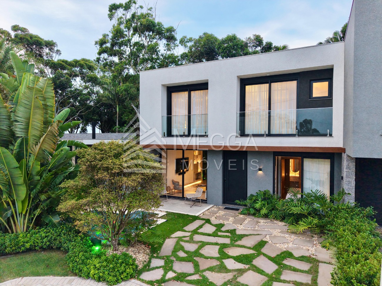 Casa em Condomínio 4 dormitórios para venda, centro em xangrilá | Ref.: 10031