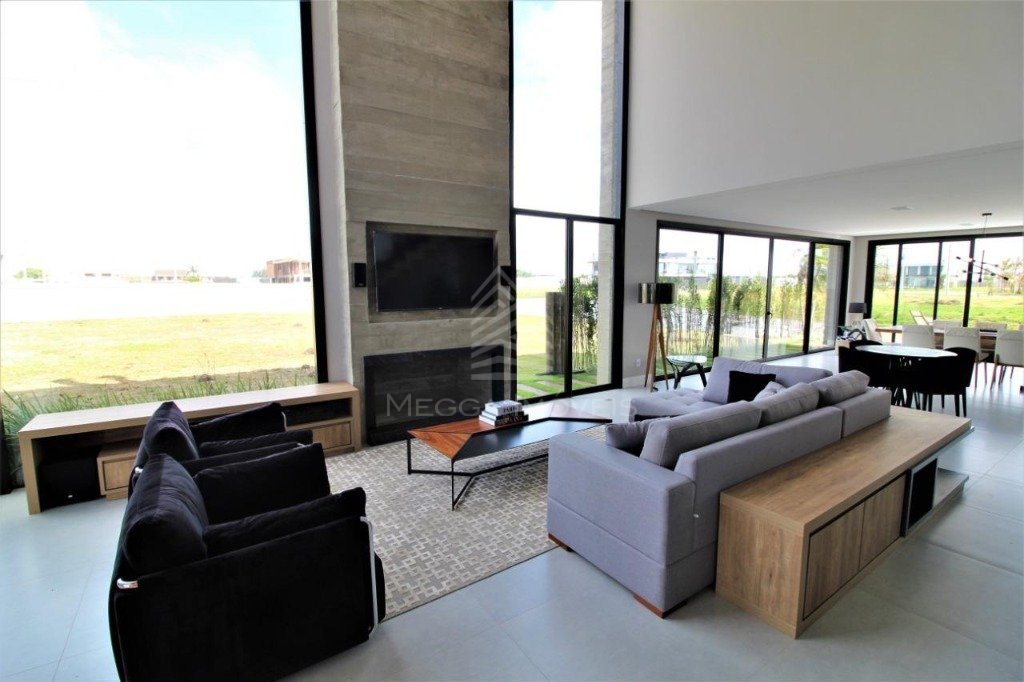 Casa em Condomínio 5 dormitórios para venda, Centro em Xangri-lá | Ref.: 3242