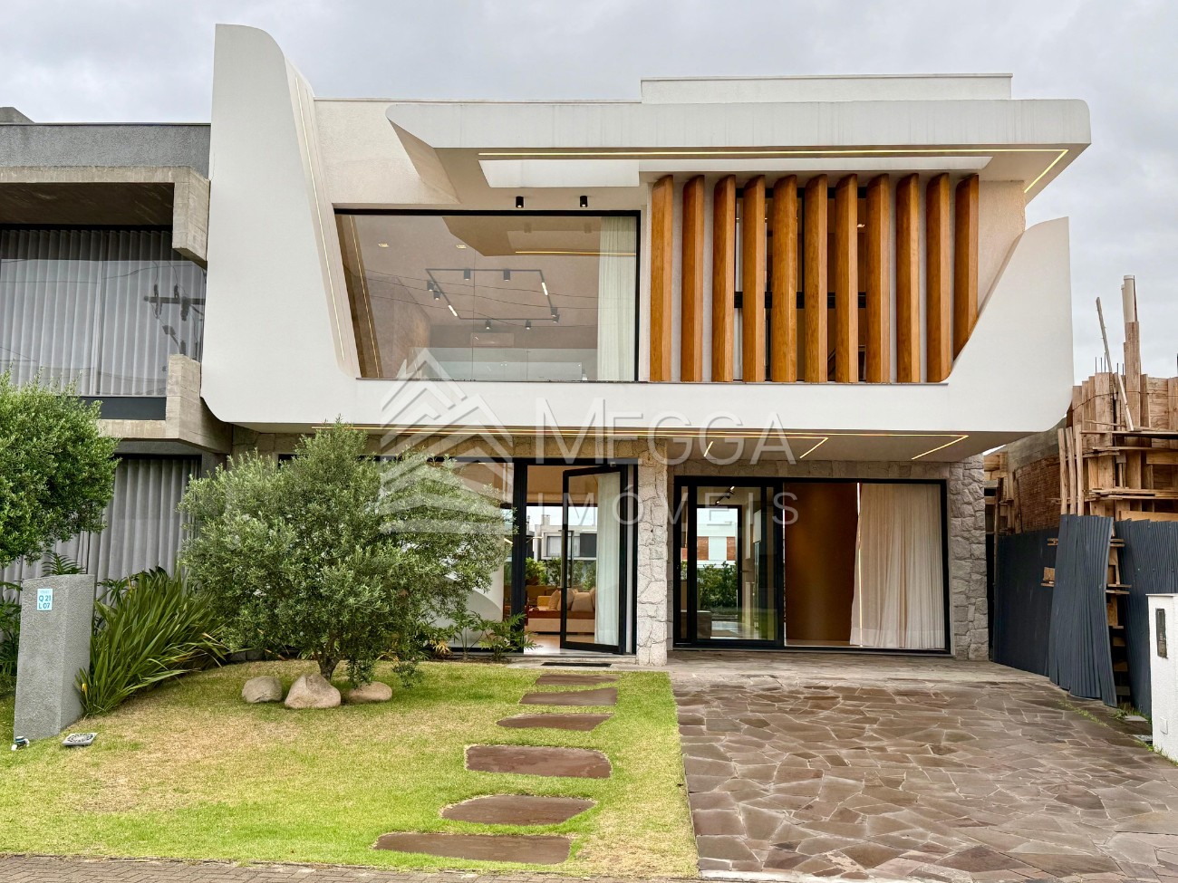 Casa em Condomínio 4 dormitórios para venda, Centro em Xangri-lá | Ref.: 4530