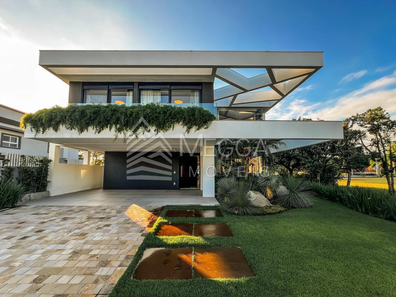 Casa em Condomínio 6 dormitórios para venda, Centro em Capão da Canoa | Ref.: 5250