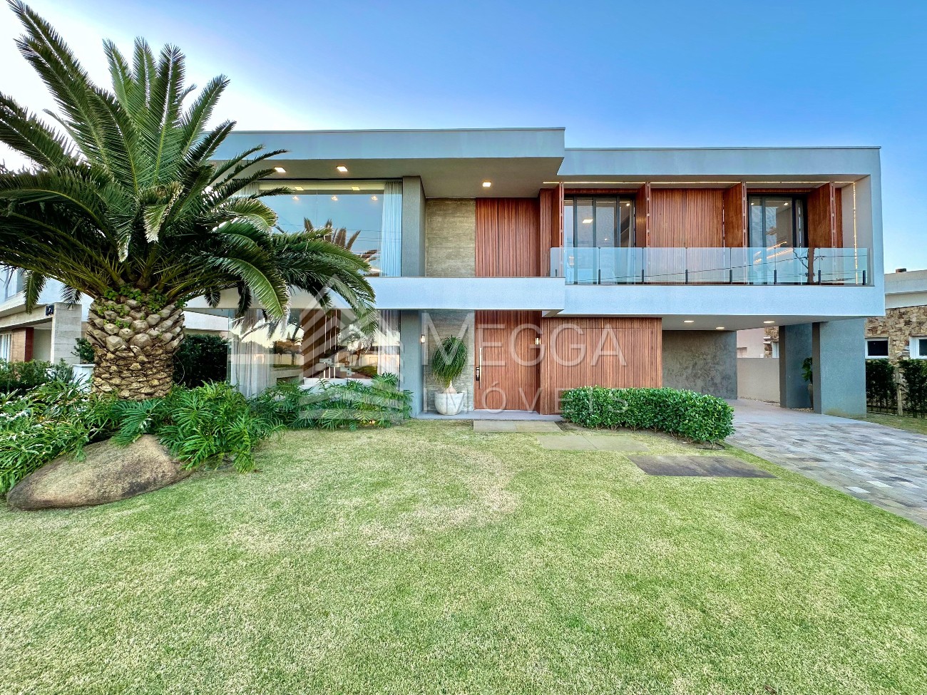 Casa em Condomínio 6 dormitórios para venda, Centro em Xangri-lá | Ref.: 5696