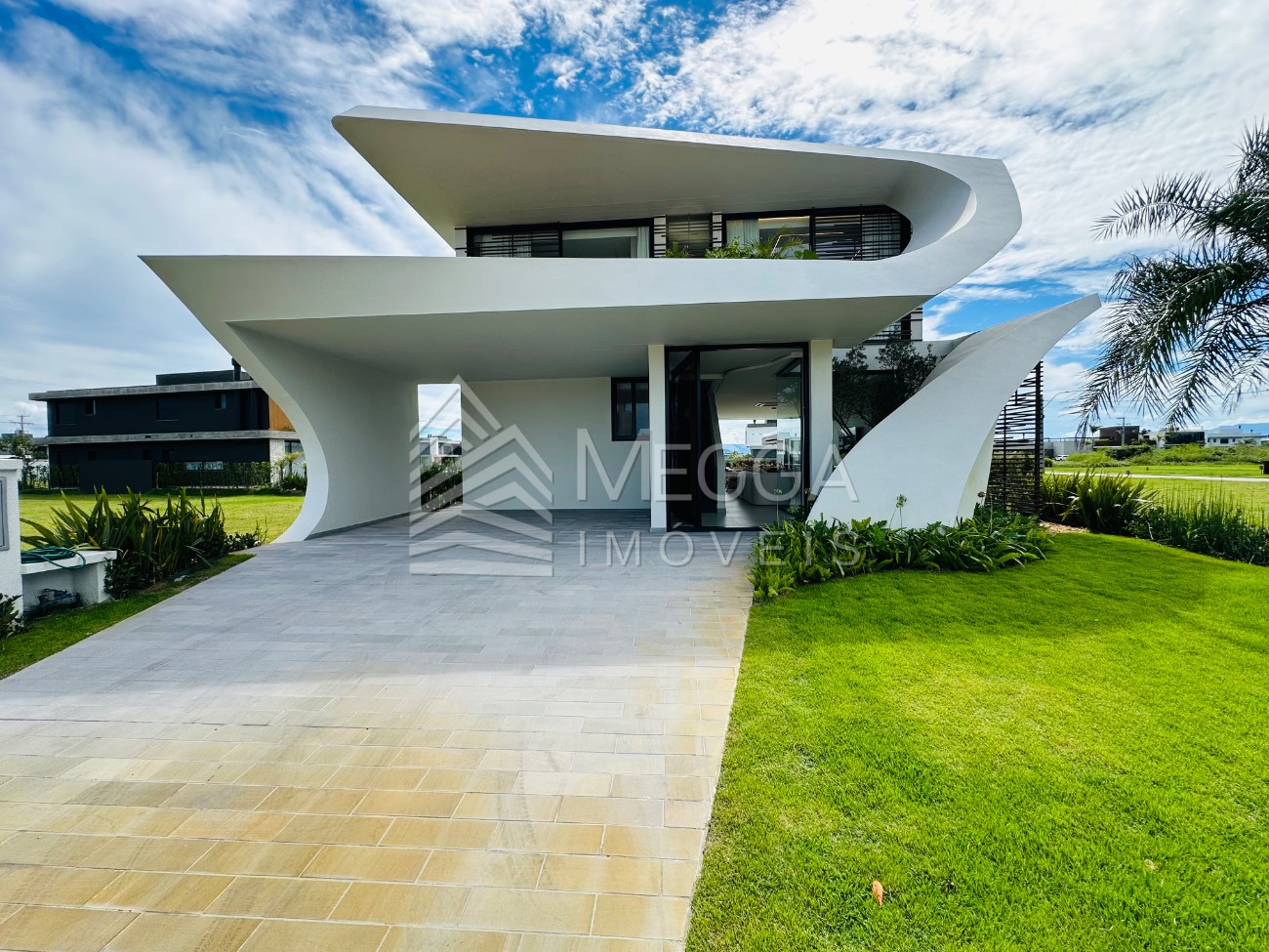 Casa em Condomínio 5 dormitórios para venda, Centro em Xangri-lá | Ref.: 8129