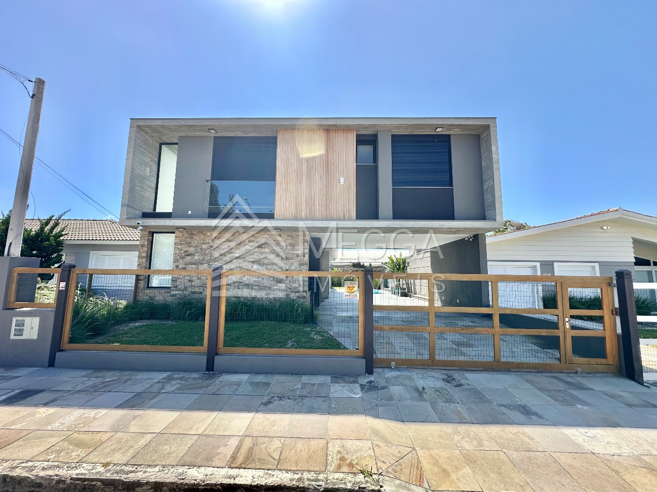 Sobrado 5 dormitórios para venda, Centro em Xangri-lá | Ref.: 9913