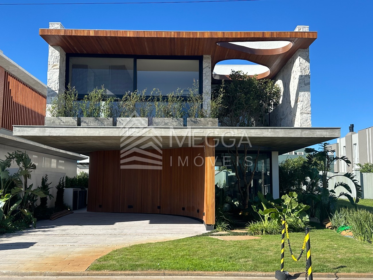 Casa em Condomínio 4 dormitórios para venda, Centro em Xangri-lá | Ref.: 9932