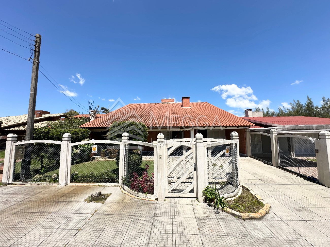 Casa 4 dormitórios para venda, Centro em Xangri-lá | Ref.: 9942