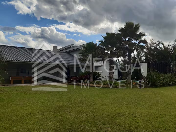 Casa 5 dormitórios para temporada, Centro em Xangri-lá | Ref.: 9949